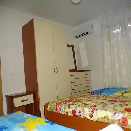 Apartment Ilia Gloria House
