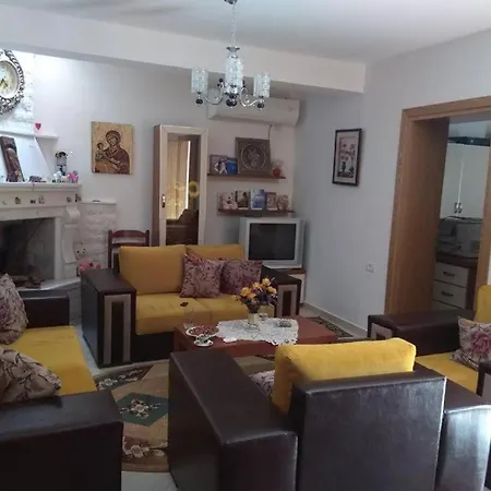 Ilia Gloria House * Berat