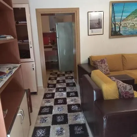 Ilia Gloria House * Berat