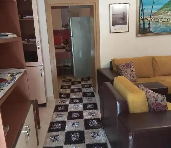 Ilia Gloria House * Berat